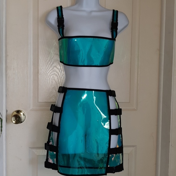 Two piece set - Picture 3 of 5